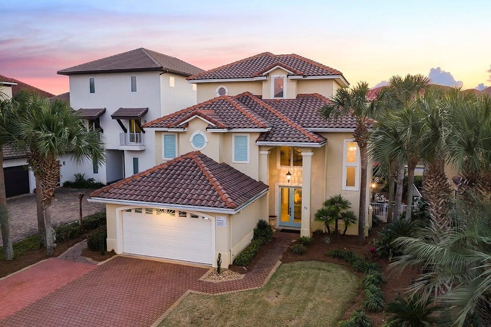 Bellissimo - Destiny East - Exterior