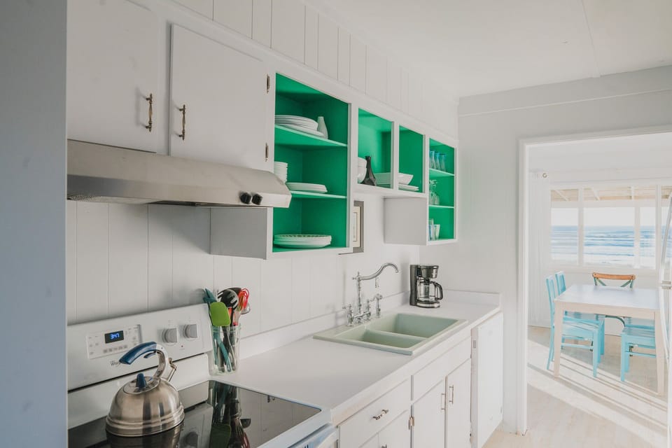 Views of the surf while you whip up a simple snack or a gourmet meal in the kitchen.