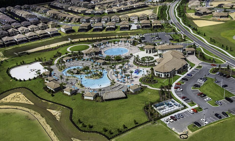 03 Oasis Clubhouse Aerial Shot.jpg