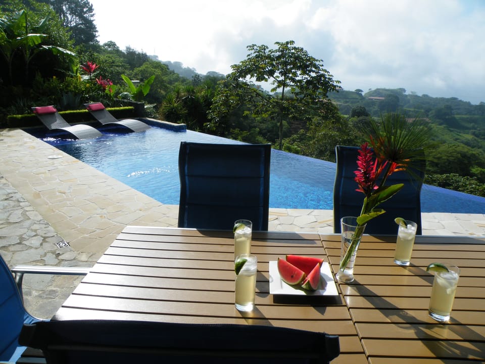 Have a few drinks by the pool while sitting in your high back comfy chairs 