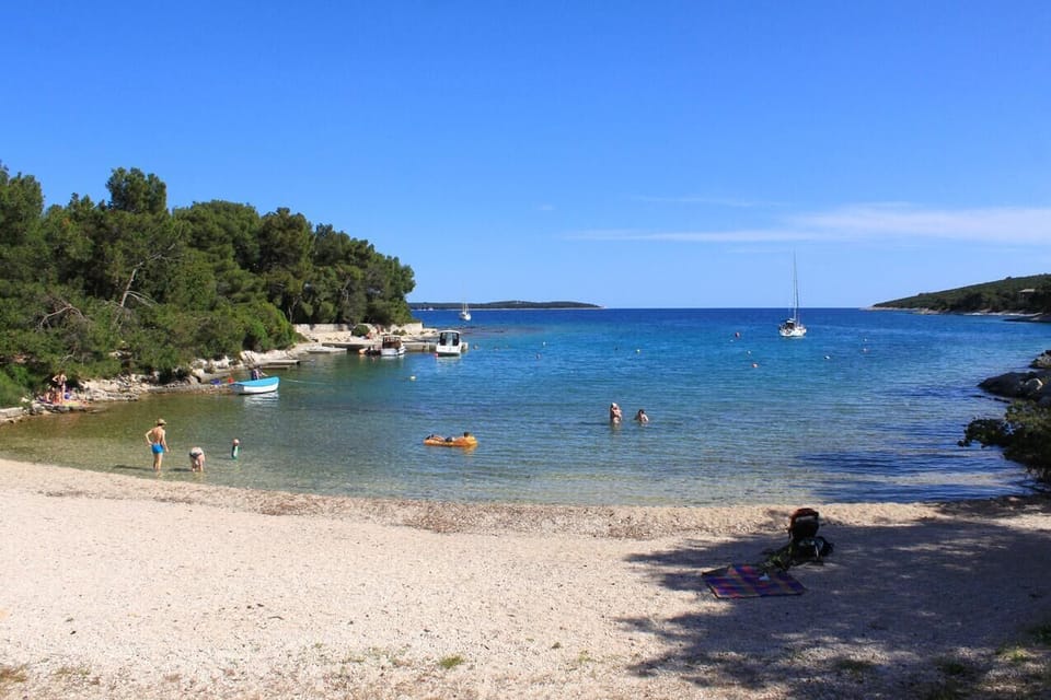Nearby beaches