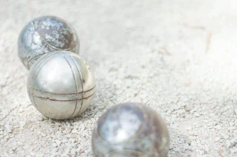 Private pétanque court