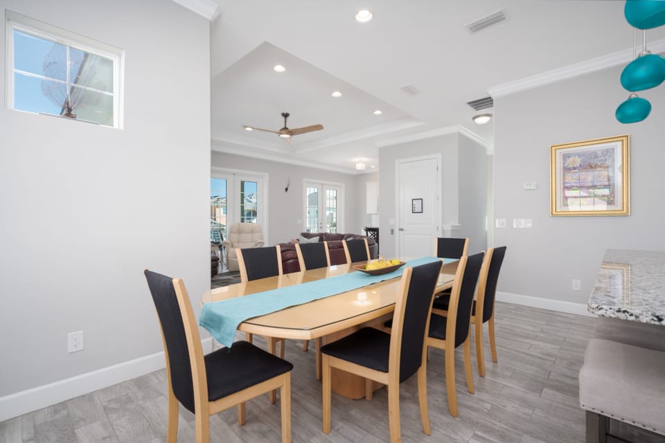 3rd Floor Dining