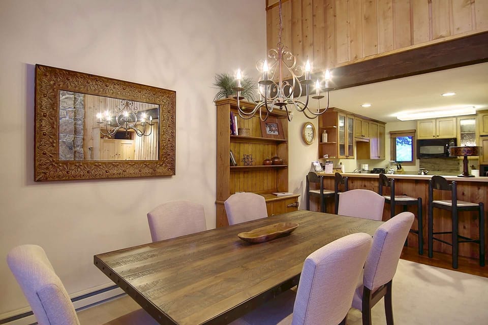 Enjoy meals in with your friends and family and board game after.