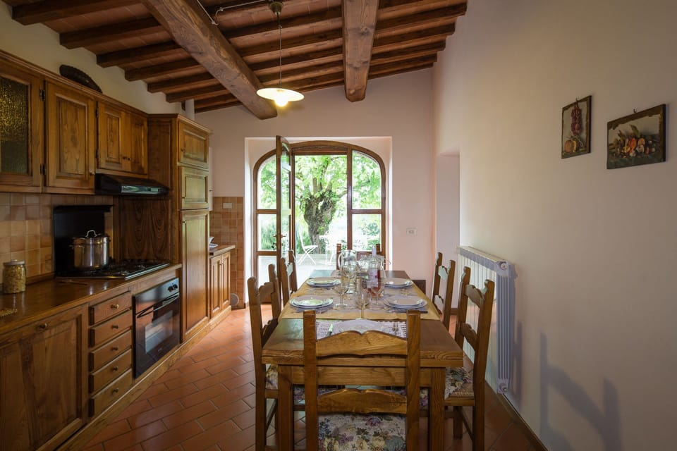 Property, Room, Building, Ceiling, Furniture, Interior Design, House, Floor, Real Estate, Dining Room
