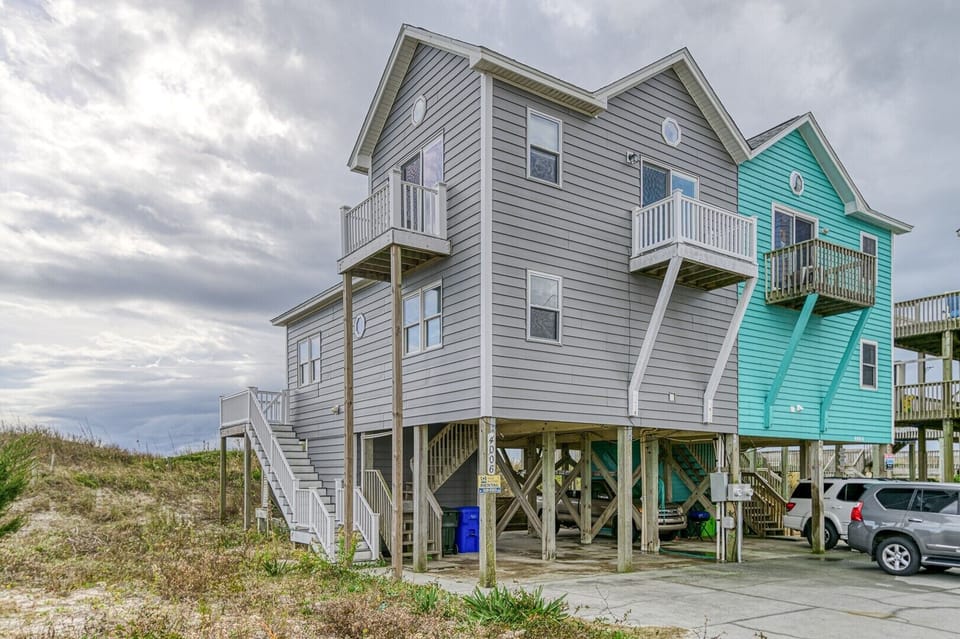 Street View Of Surfin Dolphin