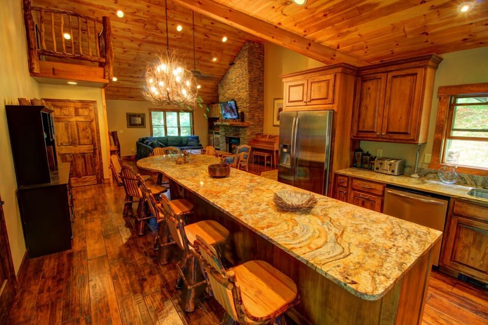Large seating/counter top space