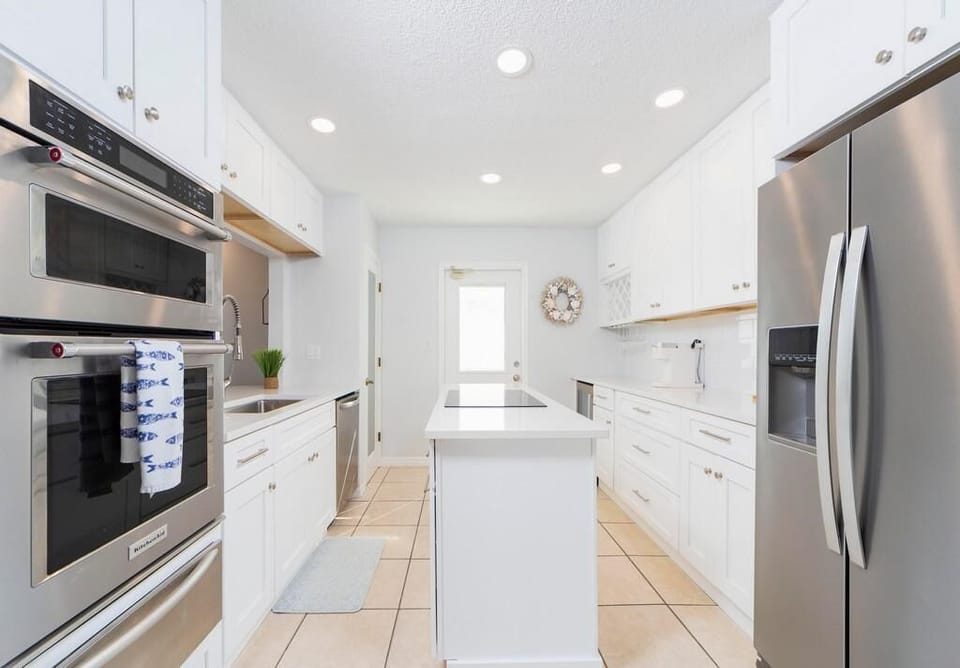 Newly Remodeled Gourmet Kitchen