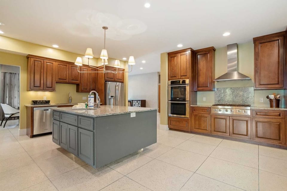 Huge Kitchen
