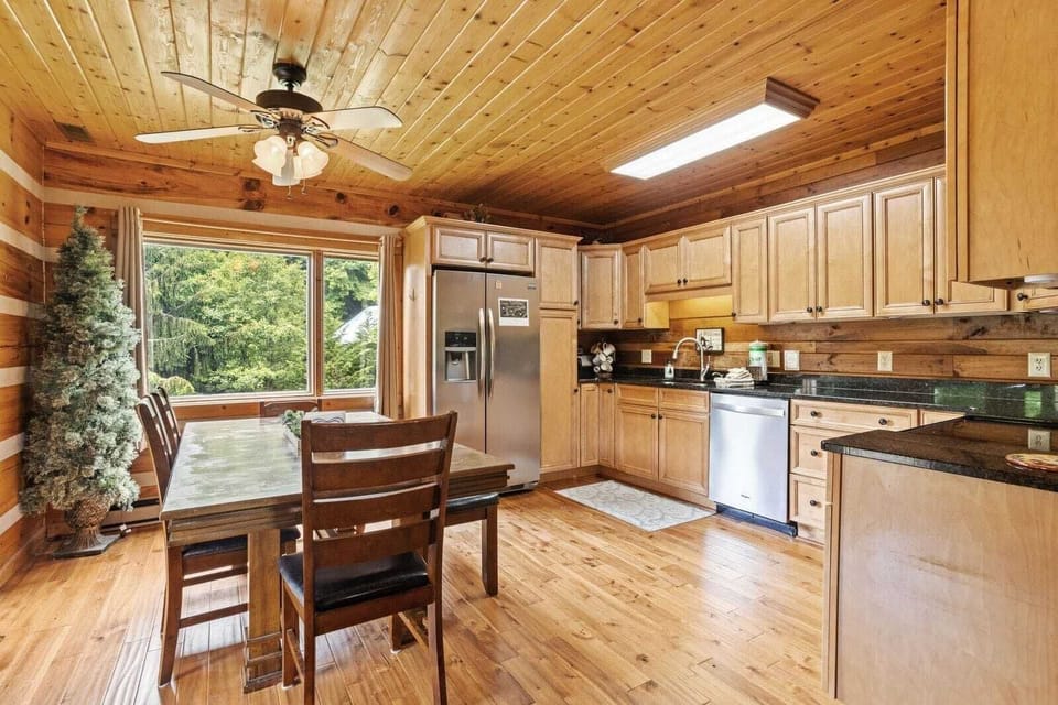 Spacious Kitchen and Dining Area