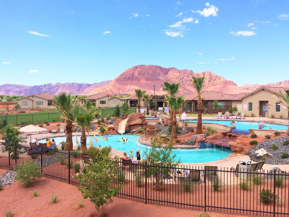 These pools are just footsteps away, and access is included to all ammenities.