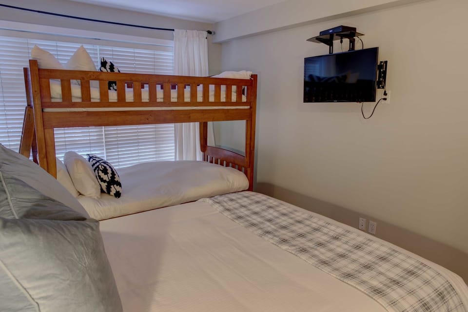 Second bedroom with cable TV