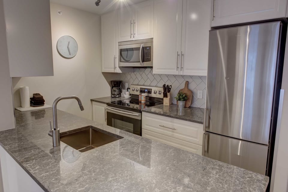 Fully equipped kitchen