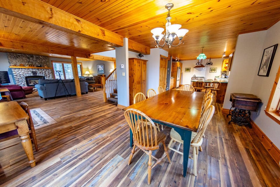 Dinning room looking toward kitchen and great living room
