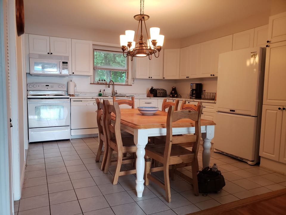 Spacious, fully-equipped kitchen including  dishwasher