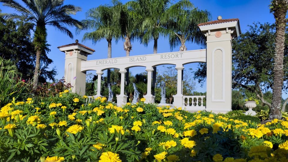 Entrance to Emerald Island