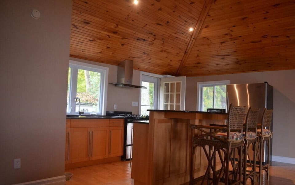 Renovated kitchen with propane range and Fridge/Freezer