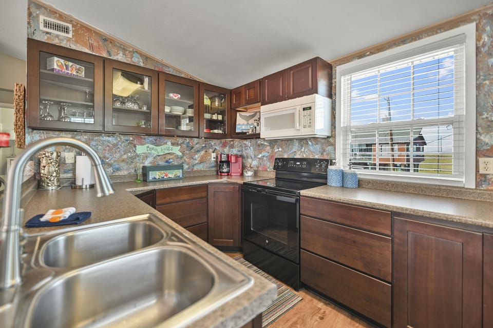 Has everything you need in a kitchen.