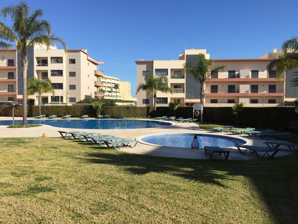 Peaceful and sunny winter at Encosta da Marina Lagos