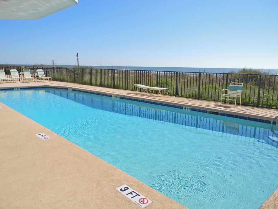 Oceanfront Pool