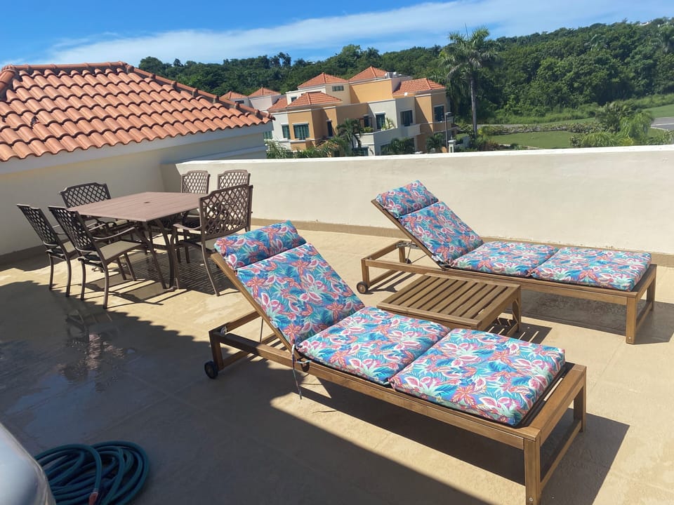 3rd floor patio