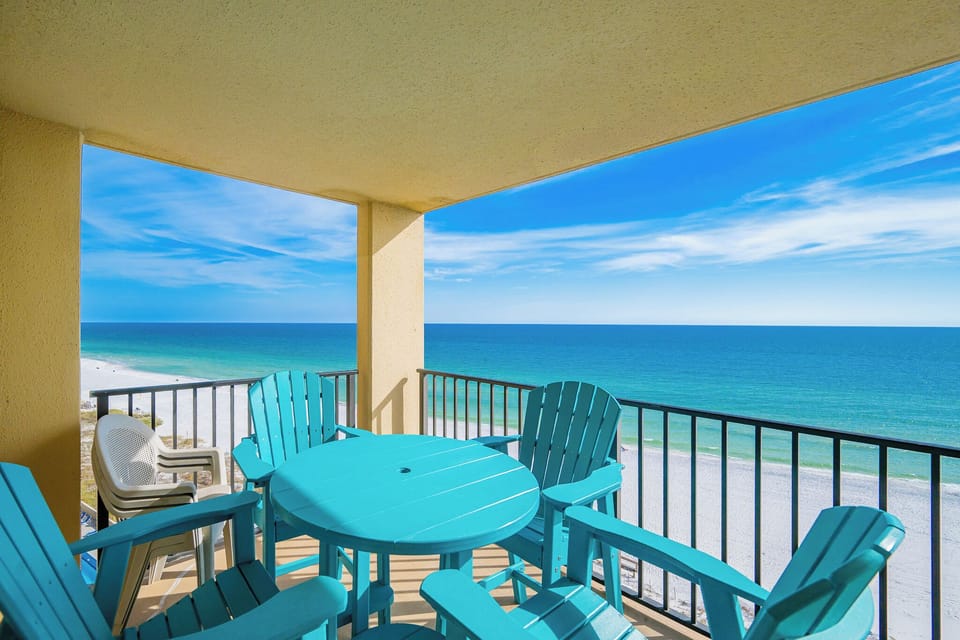 Breathe in the gulf breeze as you relax on your balcony surrounded by gentle coastal sounds and bright blue skies