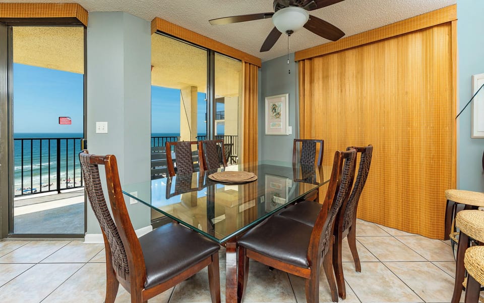 Sunlight warms your dining room as you share stories surrounded by the gulf coast view and gentle breeze