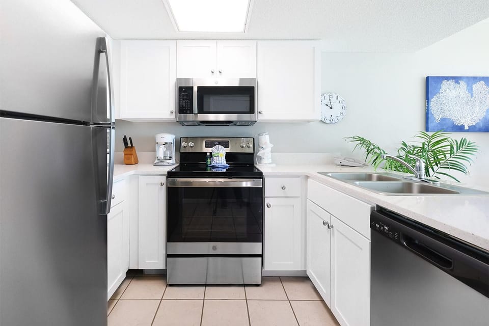 Discover a hotel kitchen that brings home to the beach with you and enhance your beachfront hotel experience