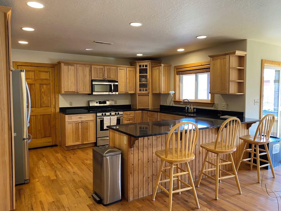 Fully Equipped Spacious Kitchen 