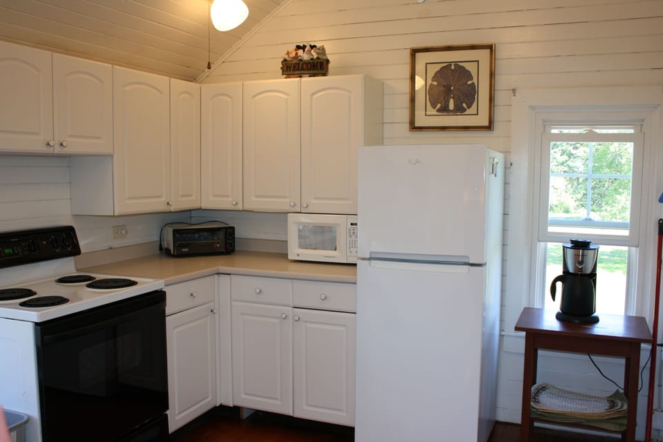 Kitchen view #2.