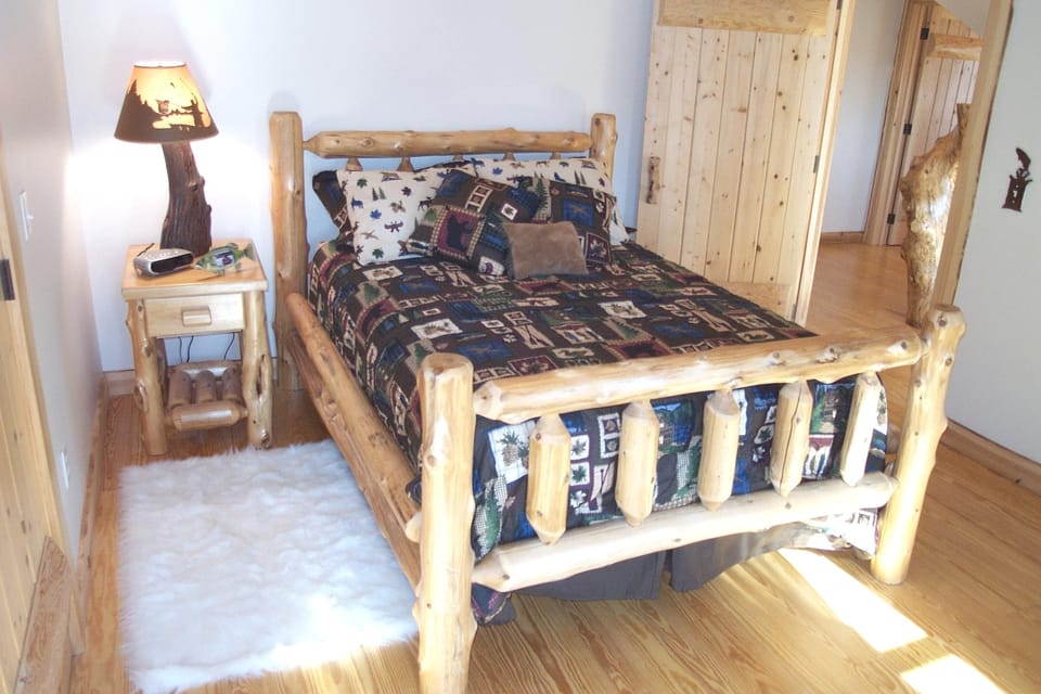 Relax in the log bed nightly....Ready to go for another day of fun on the coast.