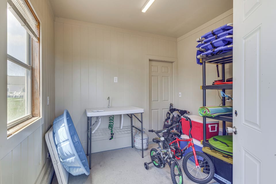 Storage | Bikes | Beach Chairs
