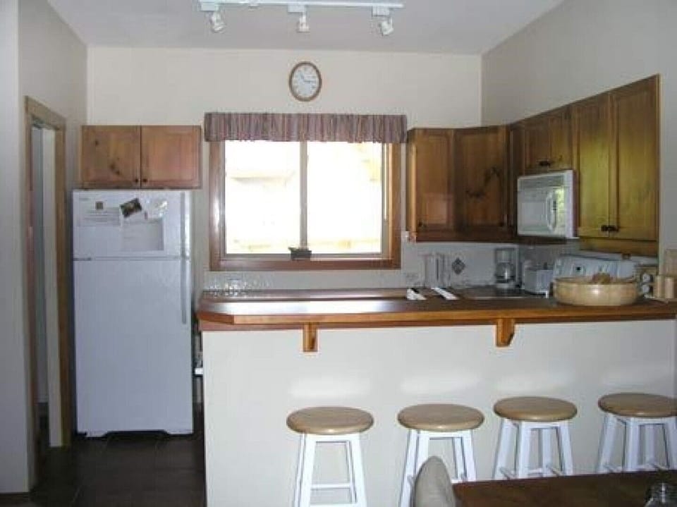 Kitchen - Fully Stocked