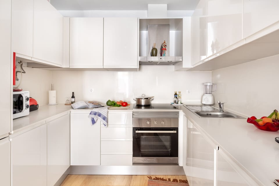 Fully equipped Kitchen | Brand new appliances and kitchen ware