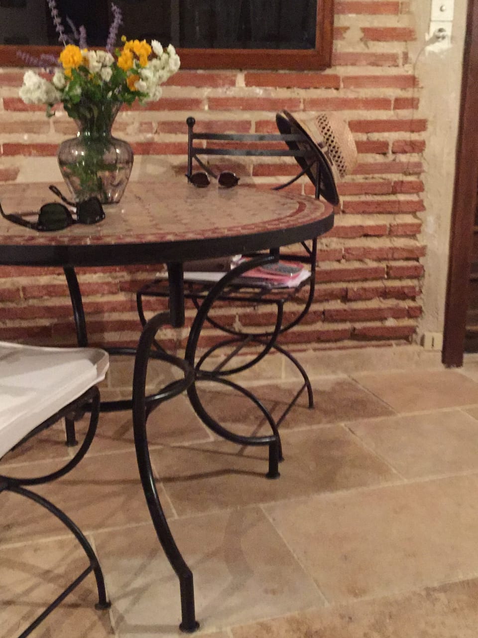 Dining area on ground level next to main lounge.