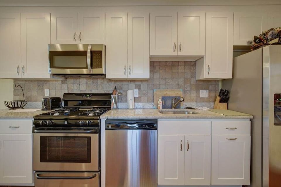 2nd floor kitchen 