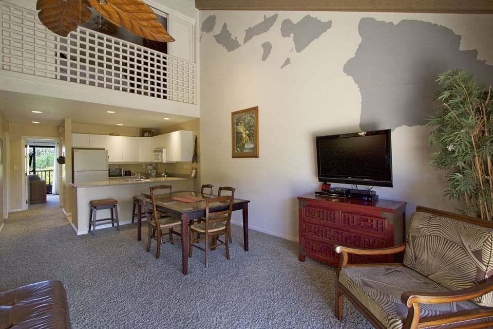 open plan living/dining and kitchen