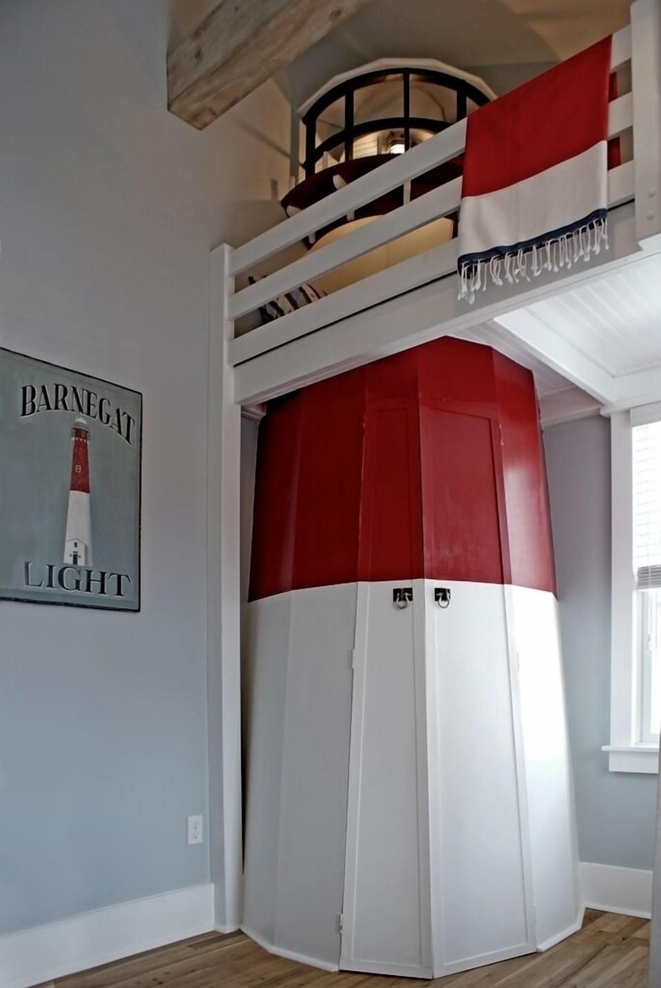 Lighthouse Bedroom - Bunk with Sailboat Bed below (Twin)