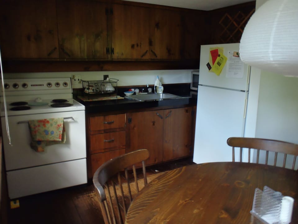 kitchen before new table