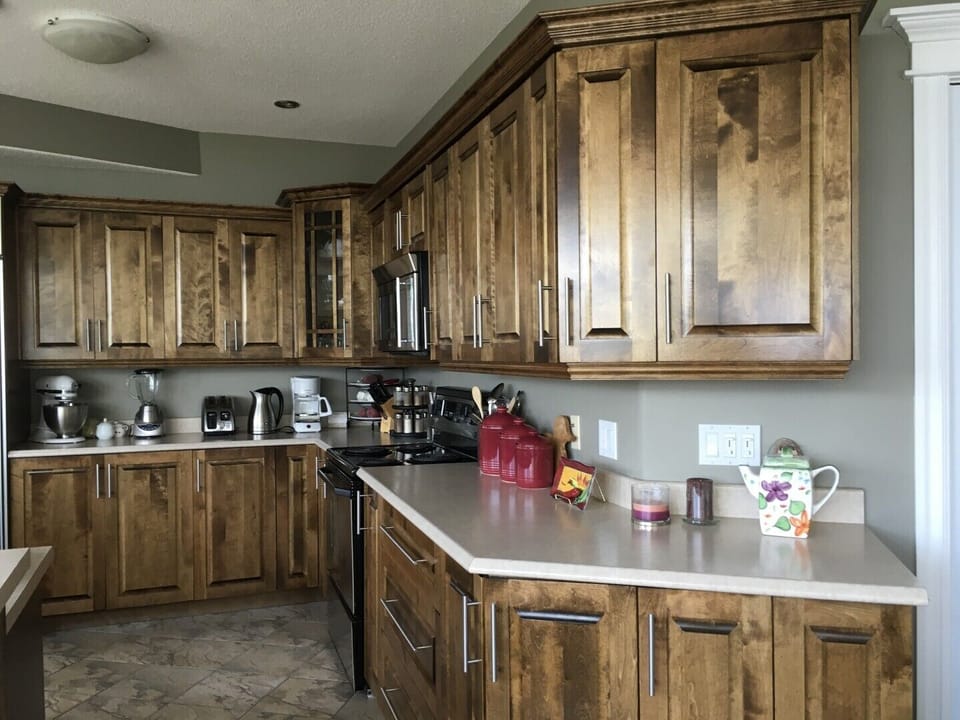 Another view of kitchen