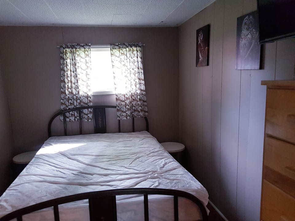 bedroom #1
double bed