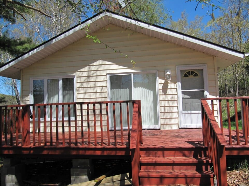 Large deck, sliding glass doors for quick access to the BBQ (supplied), perfect for those relaxing family meals!