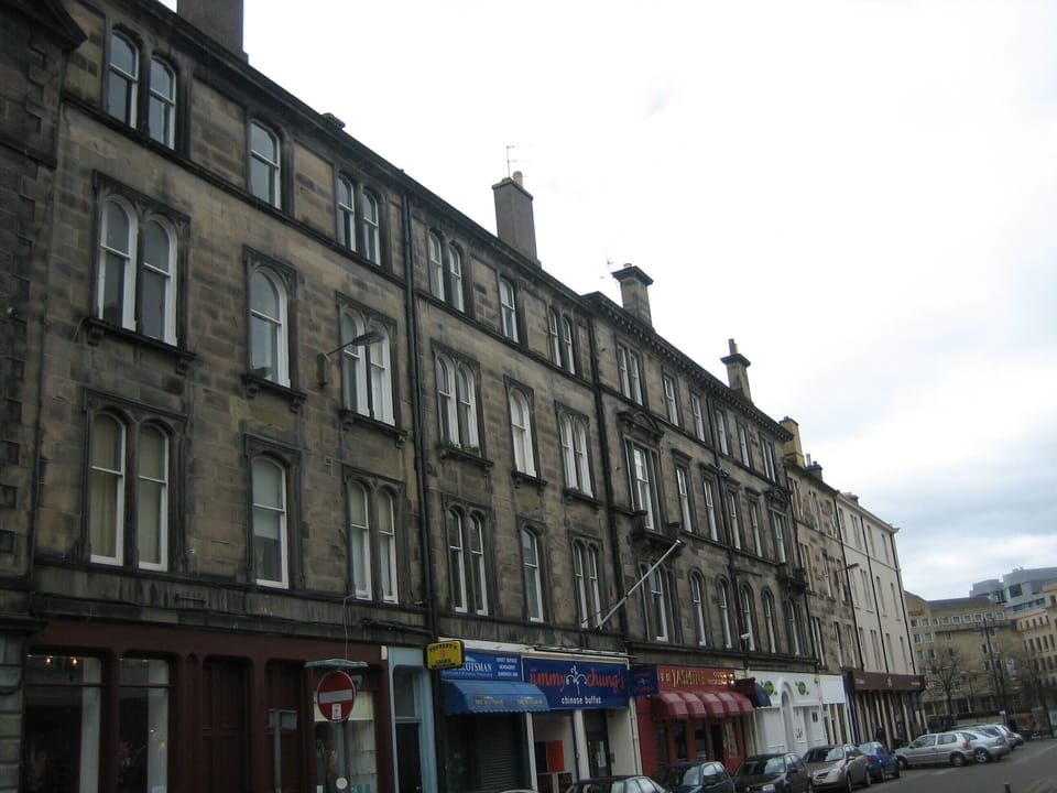 Grindlay Street, the apartment is on the left