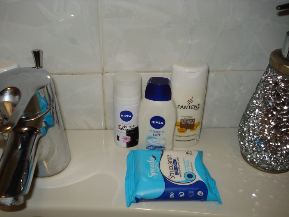Bathroom amenities