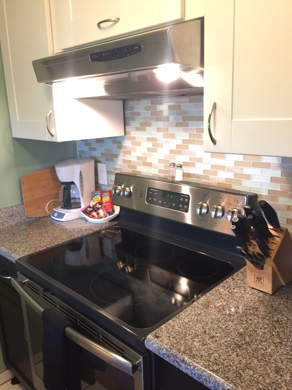 Kitchen - new range.