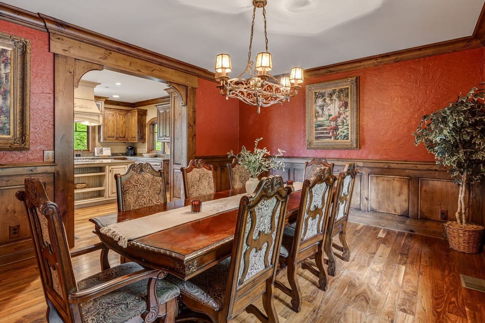 Dining Room off of Kitchen and Main Entry