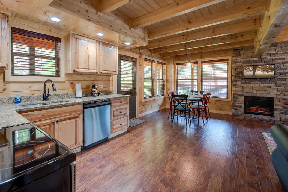 Fully Equipped Kitchen with Stainless Steel Appliances