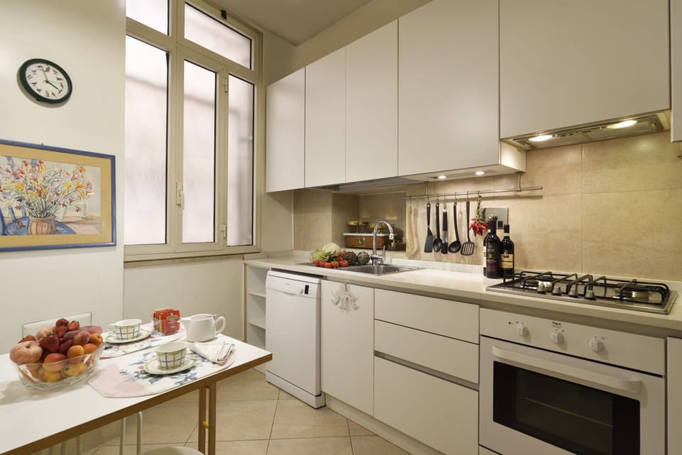 Fully equipped kitchen