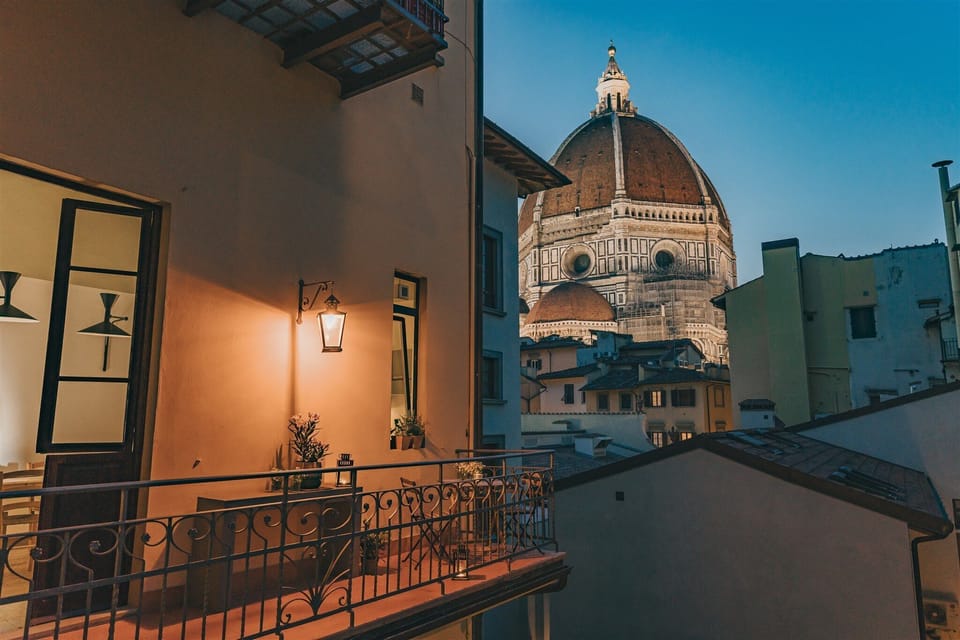Indoor, the dining area. Outdoor, Santa Maria del Fiore.