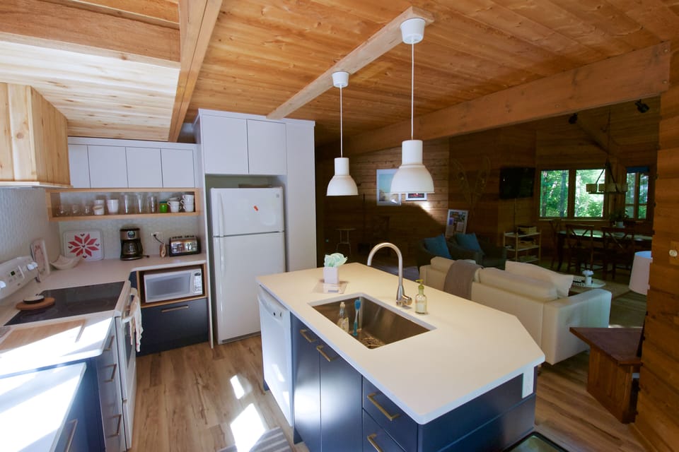 Gather around with family and friends as you prepare meals and drinks.